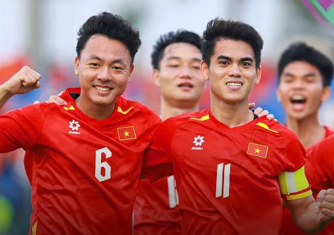 Biểu tượng quyền của người dùng với các biểu tượng truy cập, chỉnh sửa và xóa dữ liệu trên nền xanh lá cây của 678win chính thức